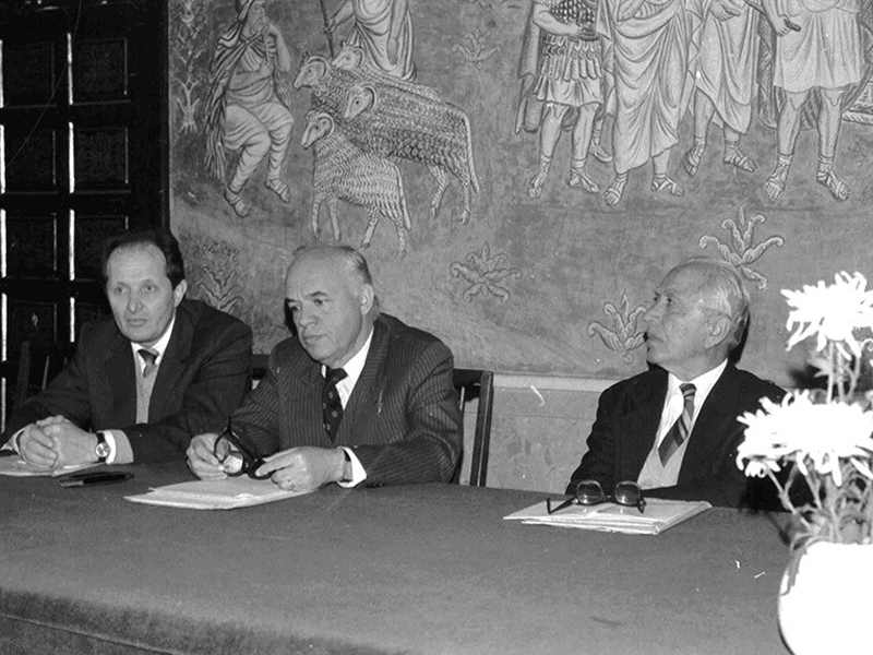 cl.101437 Pontica 1990 Ion Barnea,A.Radulescu si M.Irimia la prezidiu